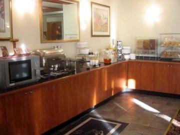 Comfort Suites Denver Bagian luar foto